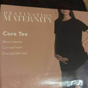 NWT Destination Maternity Black SS Core Pocket Tee Curved Hem Ribbed